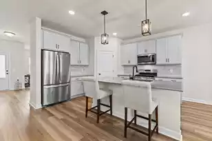 313 Lucca Dr, Summerville, SC 29486 - Photo 8