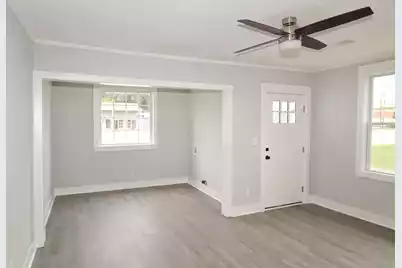 2121 Cosgrove Avenue, North Charleston, SC 29405 - Photo 4