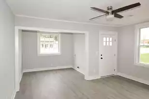 2121 Cosgrove Ave, North Charleston, SC 29405 - Photo 4