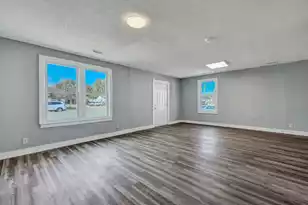 2125 Cosgrove Ave, North Charleston, SC 29405 - Photo 4