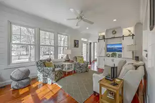 2104 Williams Veneer Ct, Mount Pleasant, SC 29466 - Photo 2