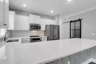 2380 Kings Gate Ln #204, Mount Pleasant, SC 29466 - Photo 10