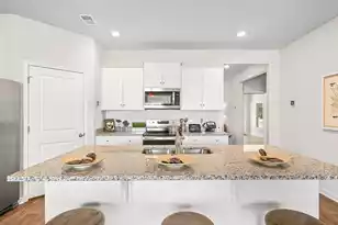 1053 Forrest Crk Dr, Summerville, SC 29483 - Photo 2