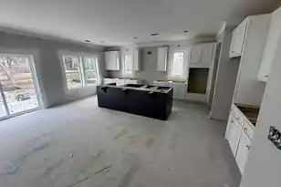 2028 River Bend Dr, Charleston, SC 29412 - Photo 8