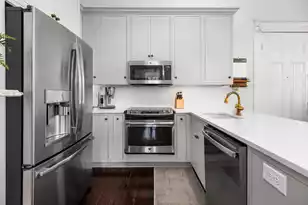 214 Calhoun St, Charleston, SC 29401 - Photo 12