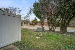 8016 Thelen St, North Charleston, SC 29406 - Photo 14