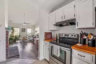 218 Alston Cir, Goose Creek, SC 29445 - Photo 10