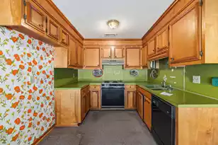 219 Foxborough Rd, Goose Creek, SC 29445 - Photo 4