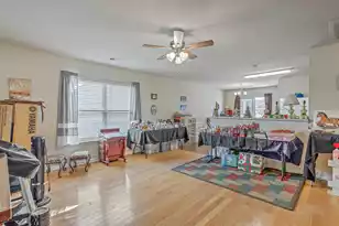 139 Coosawatchie St, Summerville, SC 29485 - Photo 12