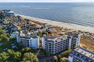 8000 Palmetto Dr, Isle Of Palms, SC 29451 - Photo 28