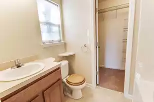 300 Huntington Ct, Hanahan, SC 29410 - Photo 10