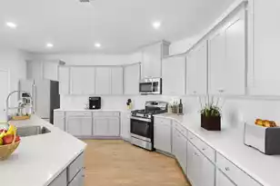 1022 Patagonia St, Summerville, SC 29485 - Photo 4