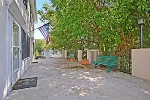 15 Horlbeck Alley, Charleston, SC 29401 - Photo 28