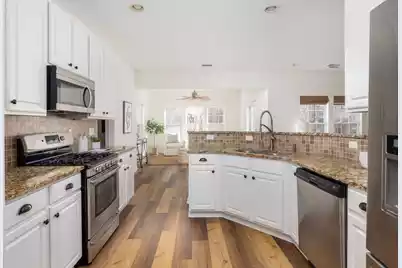 7552 Hawks Circle, Hanahan, SC 29410 - Photo 8