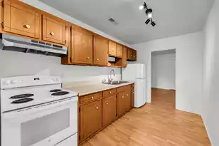 106 Hudson Ave W, Folly Beach, SC 29439 - Photo 6