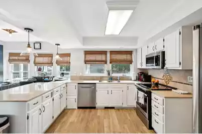 1427 Diamond Boulevard, Mount Pleasant, SC 29466 - Photo 16