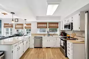 1427 Diamond Blvd, Mount Pleasant, SC 29466 - Photo 16