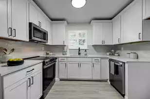 516 Arlington Dr #B5, Charleston, SC 29414 - Photo 4