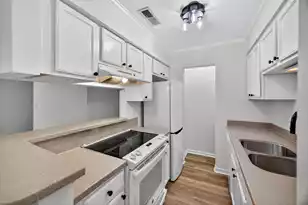 341 Coleman Blvd W, Mount Pleasant, SC 29464 - Photo 10