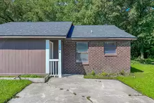 102 Peach Rd, Goose Creek, SC 29445 - Photo 1