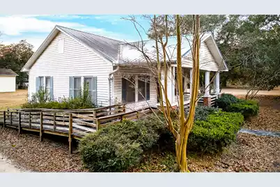 219 Main Street W, Moncks Corner, SC 29461 - Photo 10