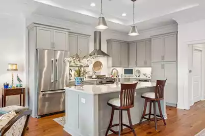 155 Wingo Way #416, Mount Pleasant, SC 29464 - Photo 4