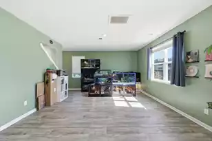 359 Bering Ln, Summerville, SC 29486 - Photo 4