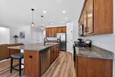 568 Four Seasons Boulevard, Summerville, SC 29486 - Photo 6