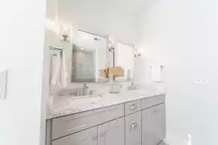 419 King St, Mount Pleasant, SC 29464 - Photo 58