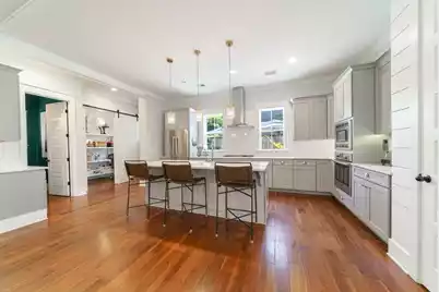 419 King Street, Mount Pleasant, SC 29464 - Photo 16