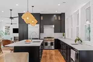 733 Atlantic St, Mount Pleasant, SC 29464 - Photo 4