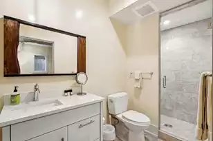 241 Bay Street E, Charleston, SC 29401 - Photo 42