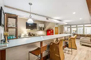 241 Bay Street E, Charleston, SC 29401 - Photo 30