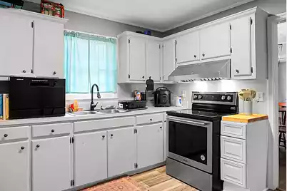 305 Forest Circle, Walterboro, SC 29488 - Photo 14