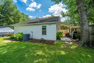 1382 Point Dr W, Mount Pleasant, SC 29466 - Photo 34