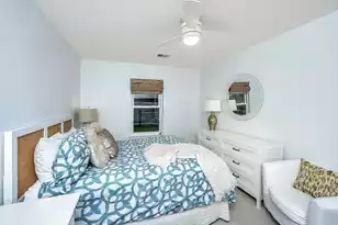 1382 Point Dr W, Mount Pleasant, SC 29466 - Photo 20