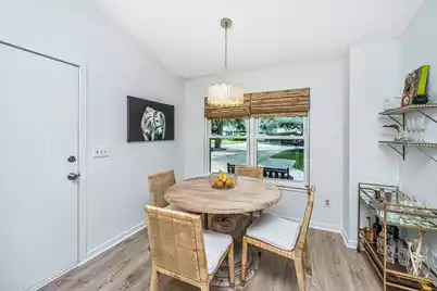 1382 Point Drive W, Mount Pleasant, SC 29466 - Photo 18