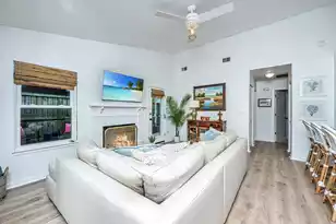 1382 Point Dr W, Mount Pleasant, SC 29466 - Photo 8