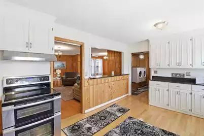 319 Hampton Street E, Elloree, SC 29047 - Photo 12