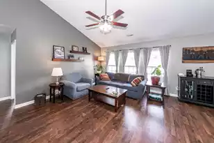 5024 Thornton Dr, Summerville, SC 29485 - Photo 4