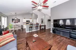 5024 Thornton Dr, Summerville, SC 29485 - Photo 8