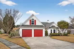 201 Ash Ct, Summerville, SC 29486 - Photo 2