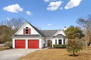 201 Ash Ct, Summerville, SC 29486 - Photo 1
