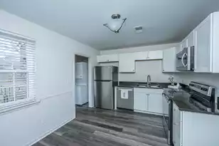 306 Crestview Dr #C, Summerville, SC 29485 - Photo 8