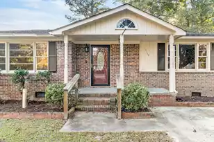 1136 Lakeshore Dr, Orangeburg, SC 29115 - Photo 2