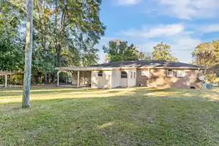 1136 Lakeshore Dr, Orangeburg, SC 29115 - Photo 4