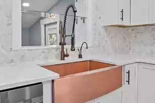 1431 Heather Dr, Mount Pleasant, SC 29464 - Photo 16