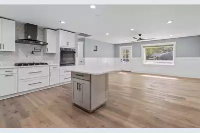 1431 Heather Drive, Mount Pleasant, SC 29464 - Photo 14