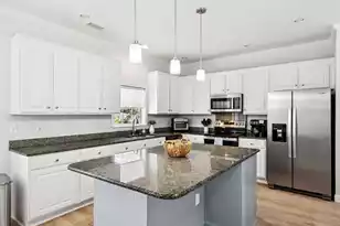 2730 Seastrand Ln, Mount Pleasant, SC 29466 - Photo 10