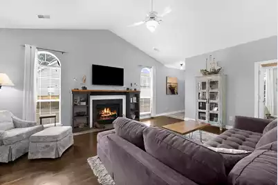 1553 Sweet Myrtle Circle, Mount Pleasant, SC 29466 - Photo 10